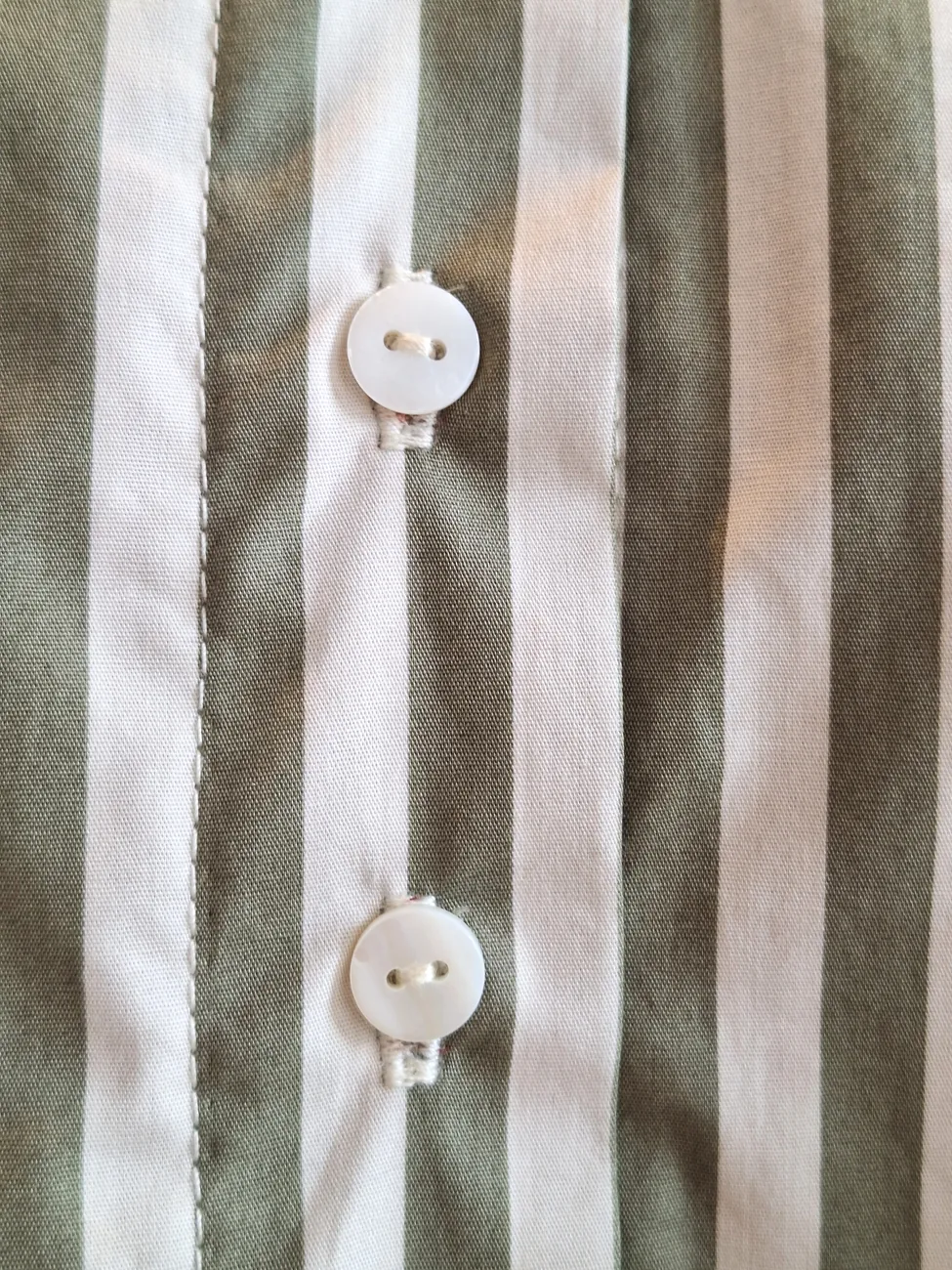 Blusa a rayas verde y blanco MAU