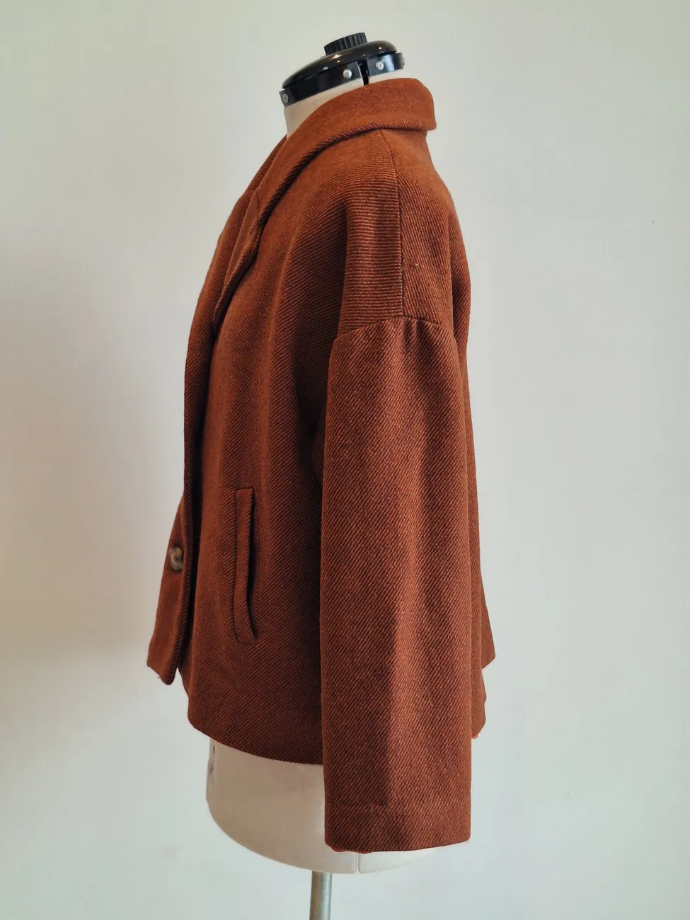 Chaqueta café MAU