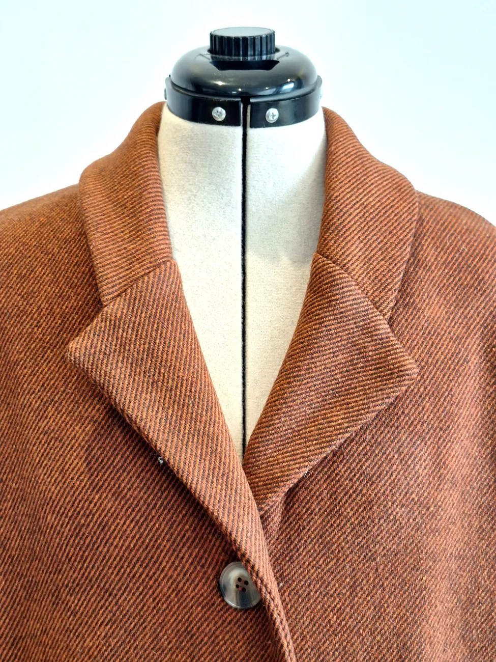 Chaqueta café MAU